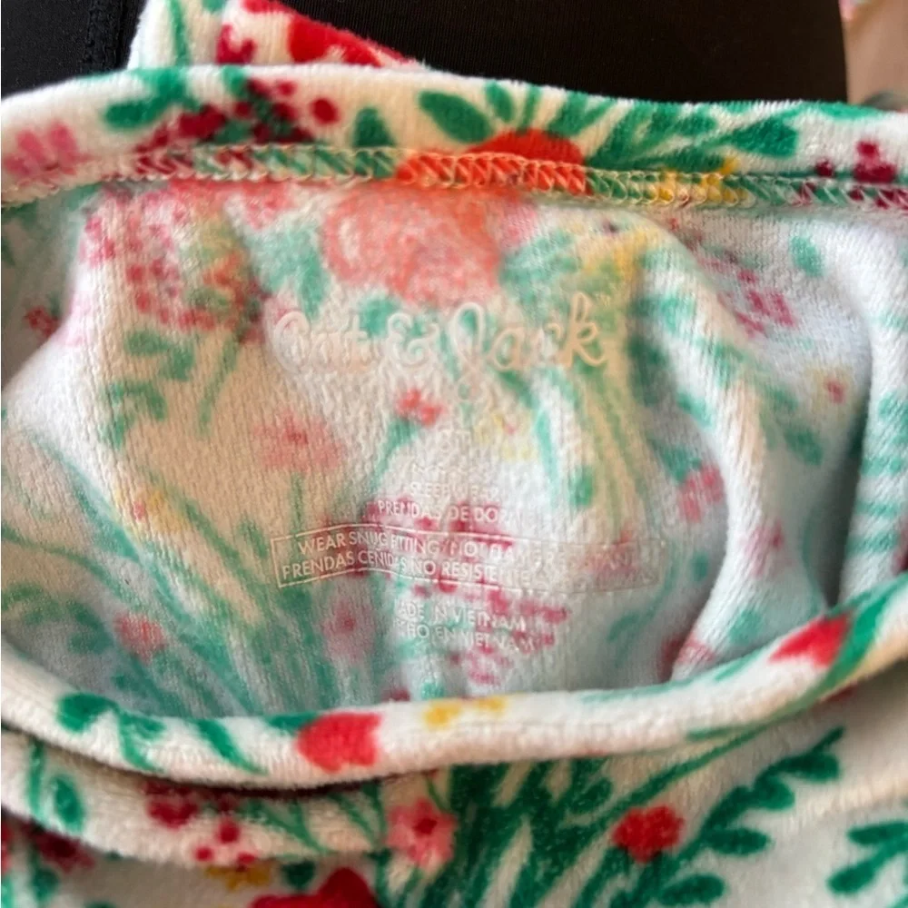 Cat & Jack Floral Fuzzy Print Pajama Set size 3T